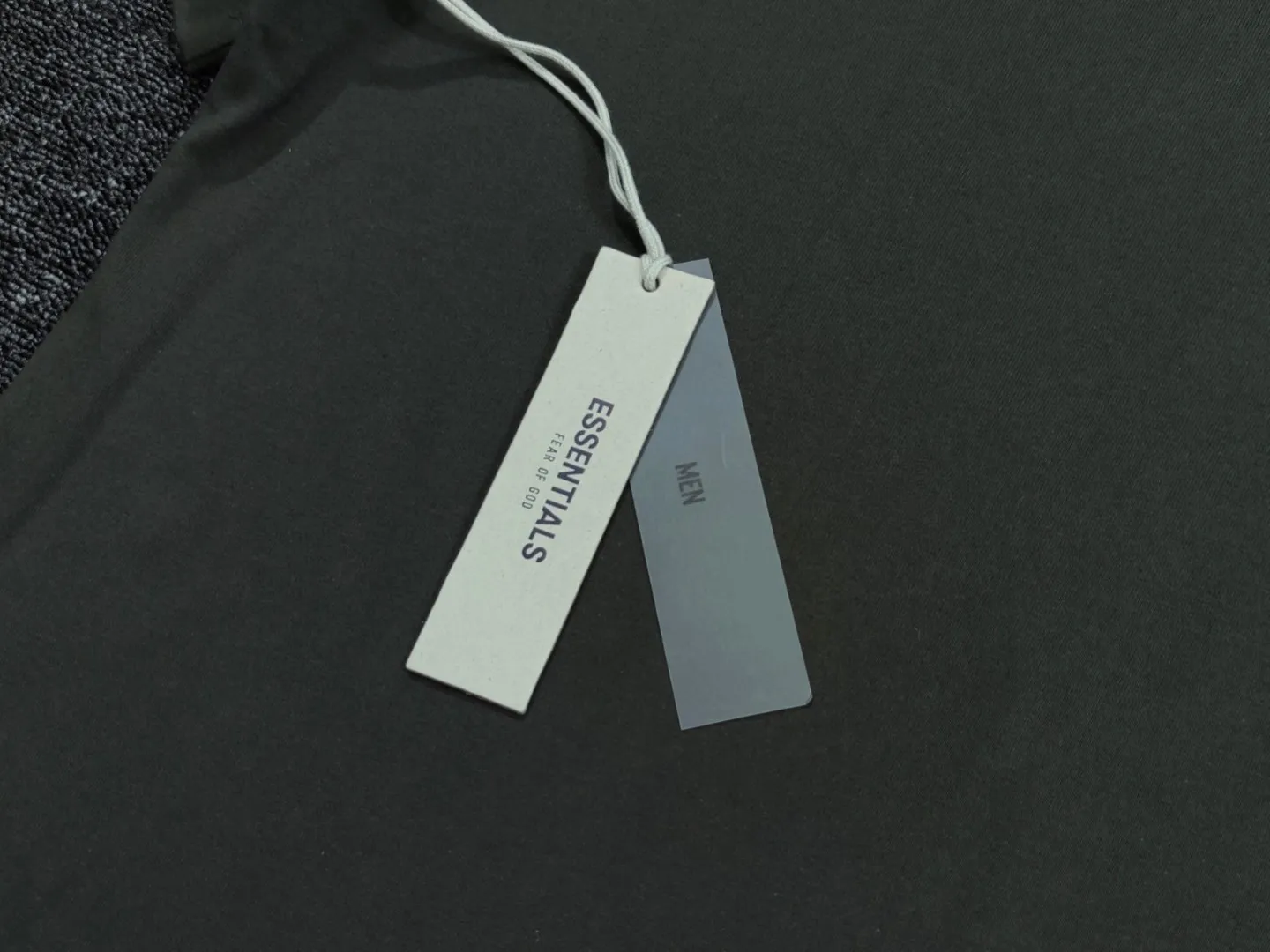 🦋 、Hot Sale🦋70 【 Brown】FOF GOD Essentials FOG T ESSENTIALS 2018 ， Versatile 。 FEAR OF GOD ， ， “ESSENTIALS”LOGO 。ESSENTIALS 、 ， KANYE WEST、JUSITN BIEBER、RIHANNA 。。。。。 FOG 、 ， 、 、 、 Authentic Factory、 3D 、 3D 、 、 3D 。 、Factory 。 OVERSIZE 。 : Brown、 、 Gray、 、 White、 Size：XS-XL